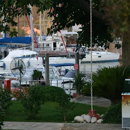 Hotel Marina Vista